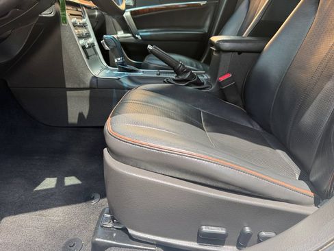Used 2012 Lincoln MKZ FWD image 11
