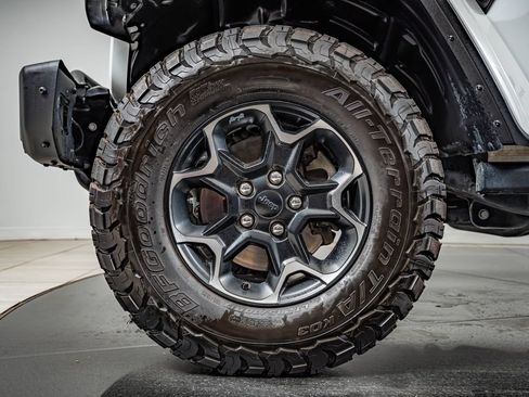 Used 2021 Jeep Wrangler Unlimited Rubicon 4xe w/ Steel Bumper Group AWD/4WD image 10