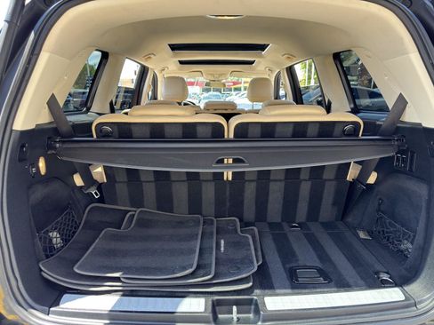 Used 2019 Mercedes-Benz GLS 450 4MATIC w/ Premium 1 Package image 37