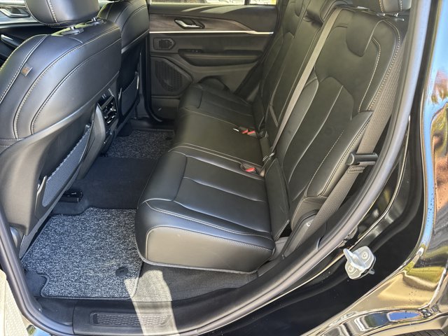 New 2026 Jeep Grand Cherokee Limited AWD/4WD image 21