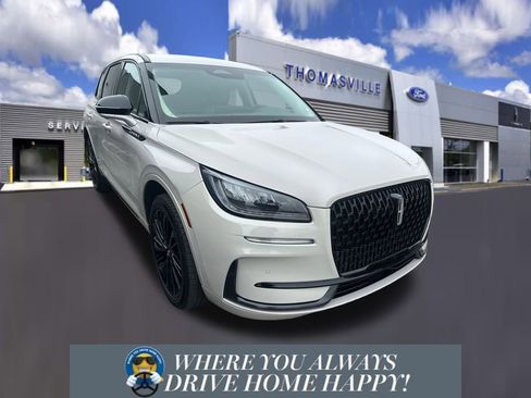 Certified 2023 Lincoln Corsair FWD w/ Equipment Group 101A image 5