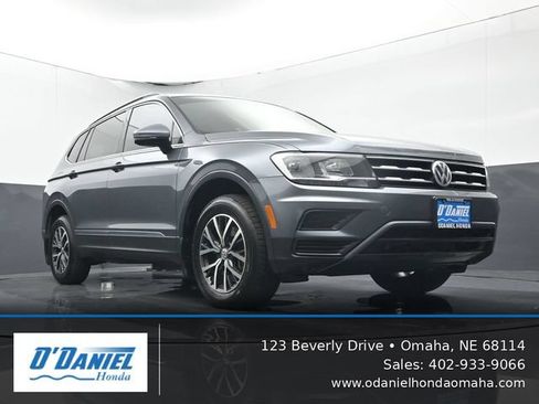 Used 2020 Volkswagen Tiguan SE w/ Panoramic Sunroof Package AWD/4WD image 14