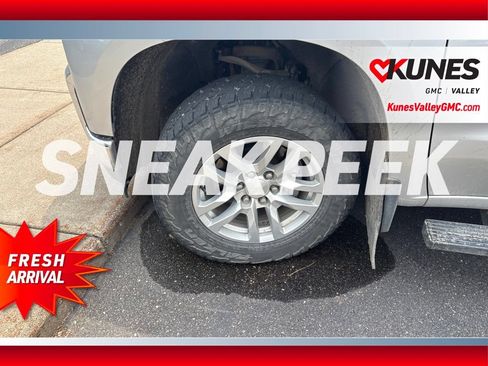 Used 2019 Chevrolet Silverado 1500 LT w/ All-Star Edition AWD/4WD image 3
