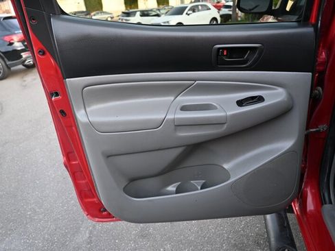 Used 2013 Toyota Tacoma 4x4 Double Cab w/ SR5 Pkg image 34