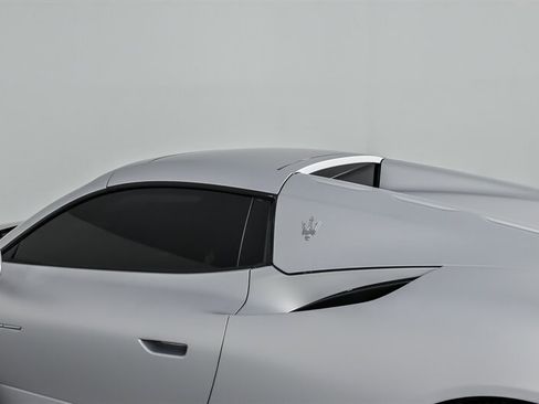 Used 2023 Maserati MC20 Spyder RWD image 40