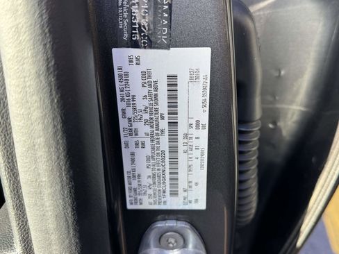 Used 2022 Ford Escape SE w/ SE Sport Appearance Package image 16