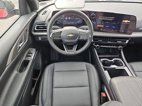 New 2026 Chevrolet Traverse LT w/ Driver Confidence Package image 9