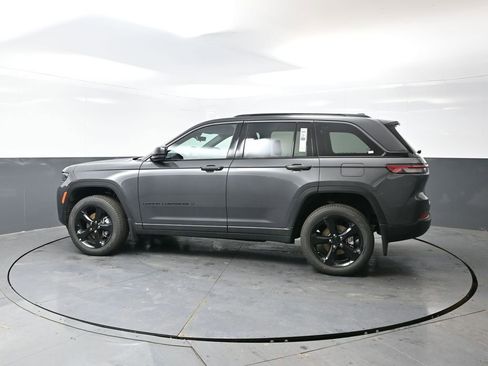 New 2026 Jeep Grand Cherokee Limited w/ Limited Altitude Package AWD/4WD image 6