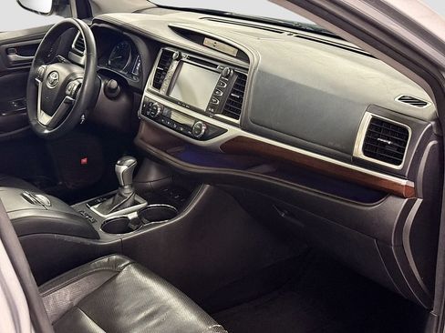 Used 2016 Toyota Highlander Limited Platinum AWD/4WD image 31