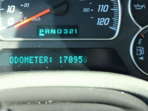 Used 2004 GMC Envoy XUV SLE w/ 1SB Preferred Equipment Group image 25