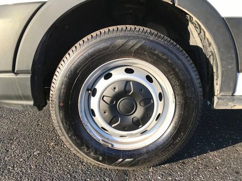 Used 2024 Ford Transit 250 148 Medium Roof w/ Load Area Protection Package image 18