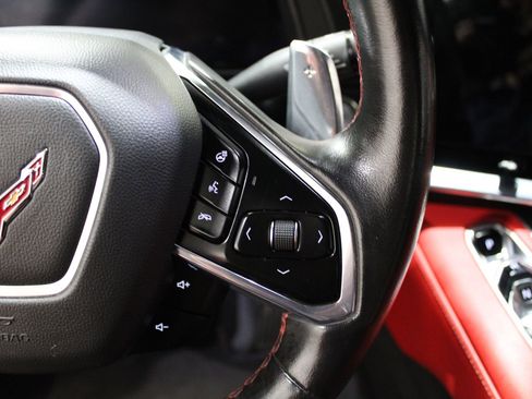 Used 2022 Chevrolet Corvette Stingray Preferred Cpe w/ Z51 Performance Package RWD image 24