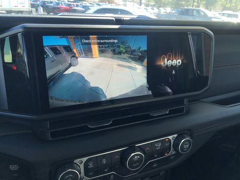 New 2026 Jeep Wrangler Unlimited Rubicon image 20