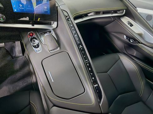 Used 2024 Chevrolet Corvette 3LT w/ Z51 Performance Package image 30