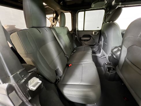 Used 2021 Jeep Wrangler Unlimited Sport AWD/4WD image 25