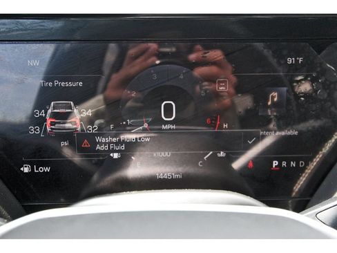 Used 2025 GMC Yukon Elevation w/ LPO, Floor Liner Package RWD image 8