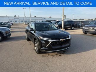 Certified 2024 Chevrolet Trax LT w/ Driver Confidence Package FWD video 1