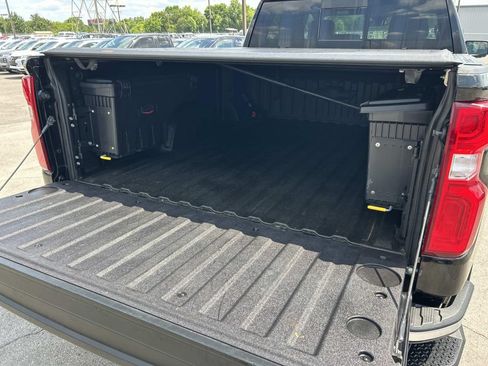 Used 2023 Chevrolet Silverado 1500 LTZ w/ LTZ Convenience Package II AWD/4WD image 14