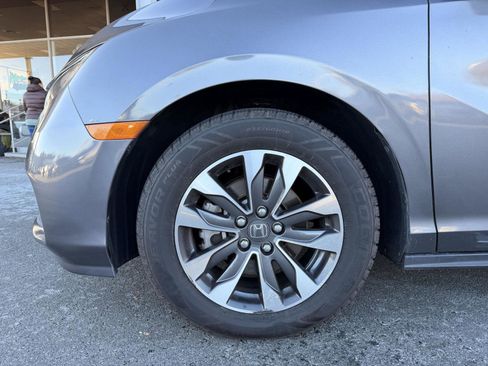 Used 2024 Honda Odyssey EX-L image 10