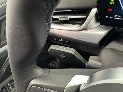 Used 2025 BMW X2 xDrive28i w/ Technology Package image 22