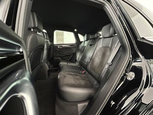 Used 2020 Porsche Macan w/ Driver Memory Package AWD/4WD image 27