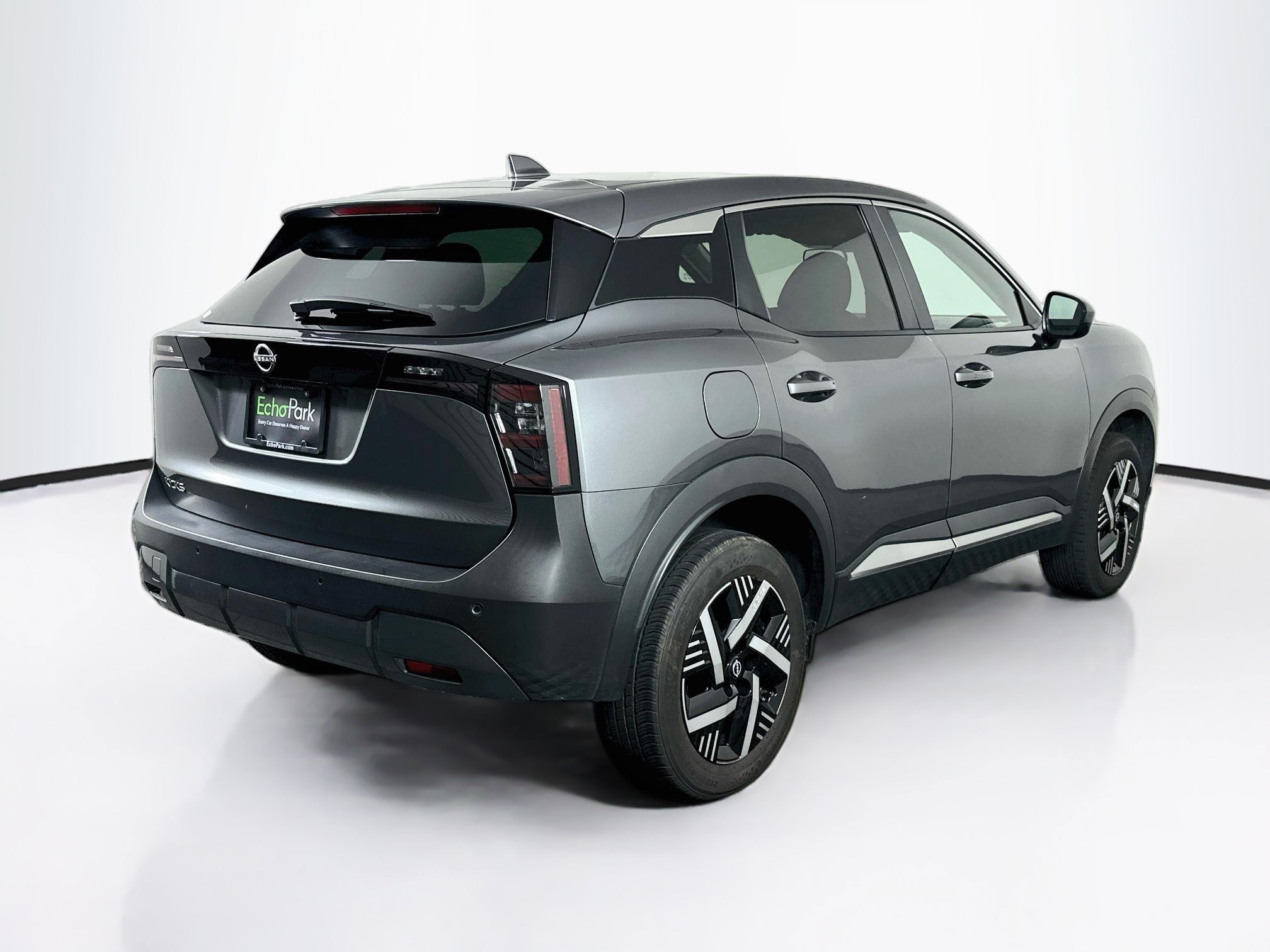 Used 2025 Nissan Kicks SV FWD image 9