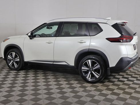 Used 2023 Nissan Rogue SL FWD image 13