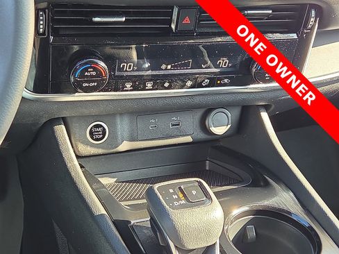 Used 2023 Nissan Rogue SV image 18