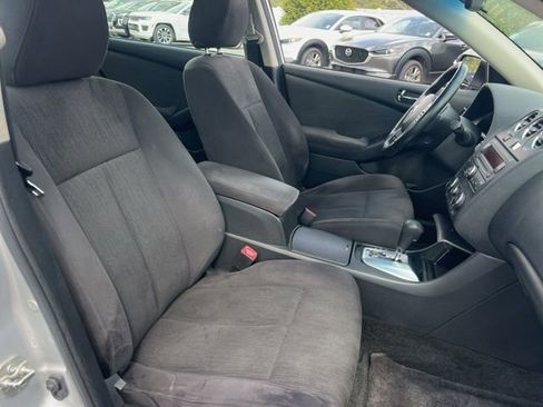 Used 2011 Nissan Altima 3.5 SR w/ Sport Pkg image 27