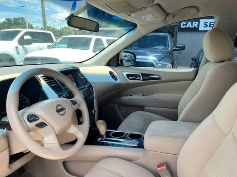 Used 2014 Nissan Pathfinder S FWD image 9