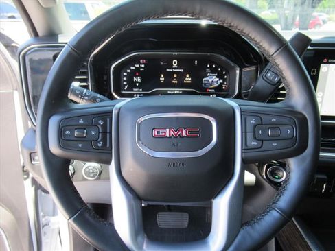 Used 2025 GMC Sierra 2500 SLE AWD/4WD image 22