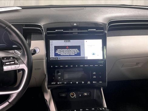 Used 2024 Hyundai Tucson Limited image 18