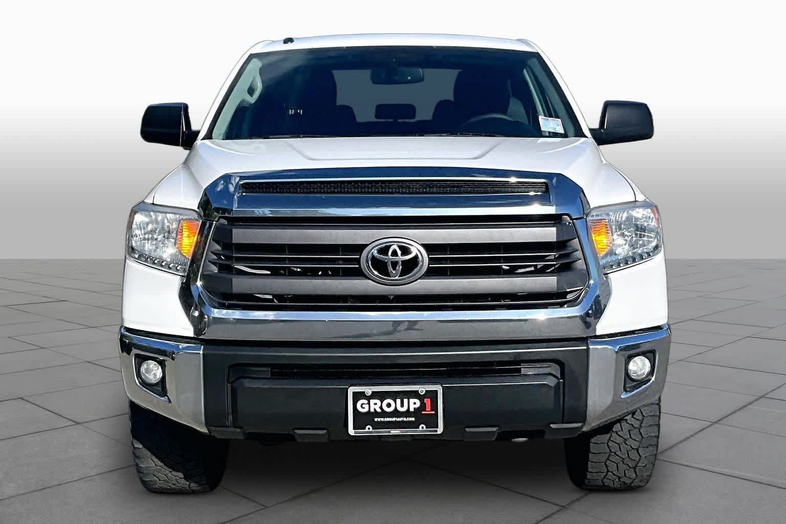 Used 2015 Toyota Tundra SR5 w/ TRD Off Road Package AWD/4WD image 3
