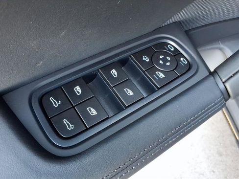 New 2026 Porsche Cayenne GTS image 8