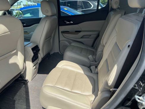 Used 2019 GMC Acadia Denali w/ Technology Package AWD/4WD image 8
