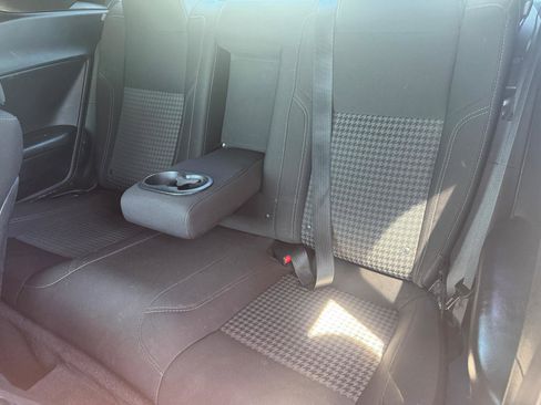 Used 2018 Dodge Challenger SXT image 10