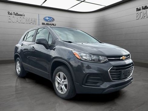 Used 2019 Chevrolet Trax LS image 2