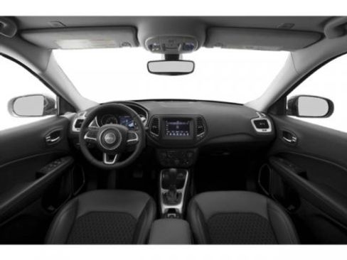 Used 2018 Jeep Compass Latitude w/ Cold Weather Group AWD/4WD image 11