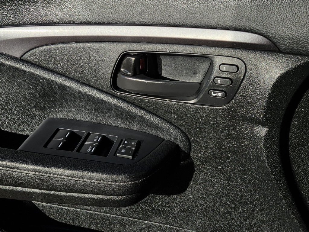 Certified 2024 Honda Passport EX-L image 18
