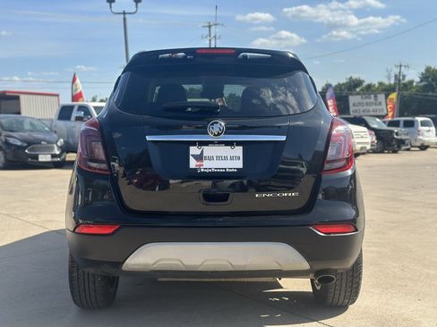 Used 2020 Buick Encore Sport Touring w/ Safety Package FWD image 6