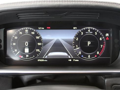 Used 2020 Land Rover Range Rover Long Wheelbase HSE image 24