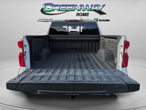 Used 2022 Chevrolet Silverado 1500 High Country image 9
