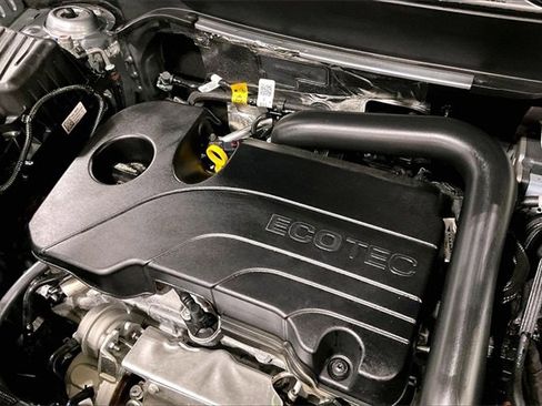 Used 2026 Chevrolet Equinox ACTIV w/ Convenience Package III image 34