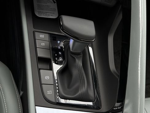 New 2026 Hyundai Elantra Limited FWD image 21