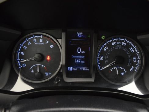 Used 2019 Toyota Tacoma TRD Sport w/ Technology Package AWD/4WD image 23