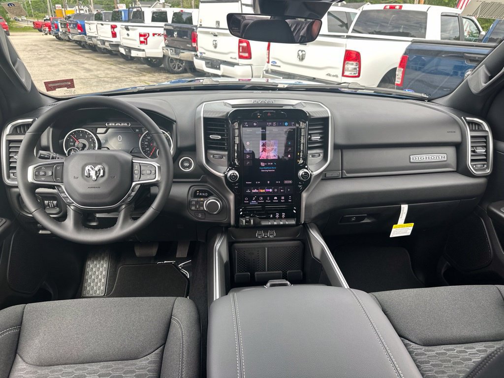 New 2026 RAM 1500 Big Horn AWD/4WD image 13
