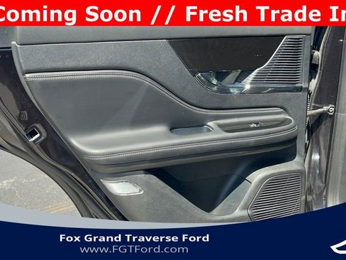 Used 2021 Lincoln Corsair AWD w/ Premium Package image 34