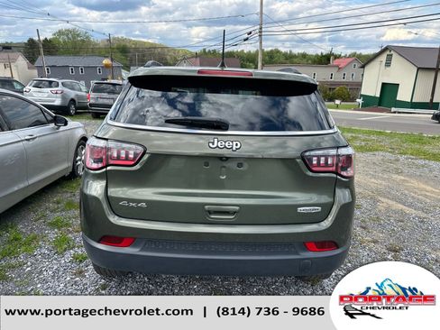 Used 2019 Jeep Compass Latitude w/ Cold Weather Group AWD/4WD image 3