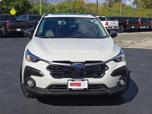 Used 2024 Subaru Crosstrek 2.0i Premium image 4