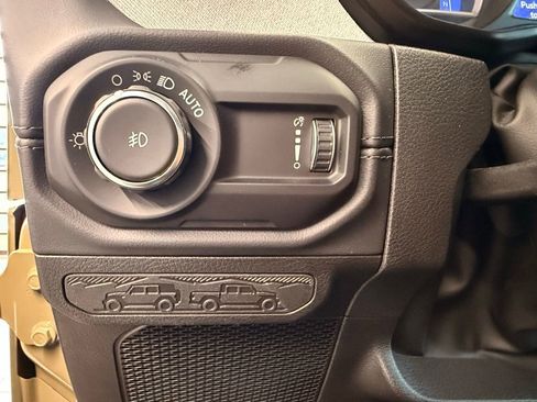Used 2026 Jeep Wrangler Sahara image 20